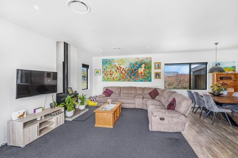 Photo of property in 30 Snowmass Drive, Ohakune, 4625