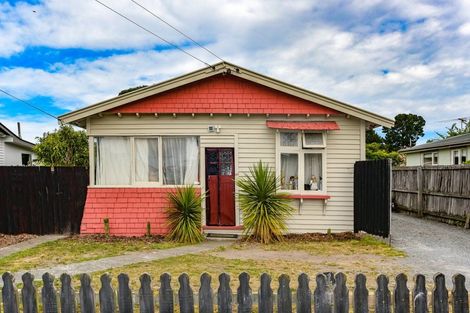 Photo of property in 147 Bowhill Road, New Brighton, Christchurch, 8083