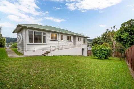 Photo of property in 30 Tawa Terrace, Tawa, Wellington, 5028