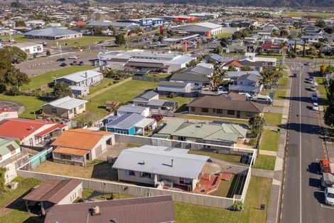 Photo of property in 16 Lee Street, Whitianga, 3510