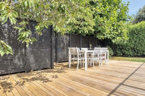 Photo of property in 67 Forest Lake Road, Forest Lake, Hamilton, 3200