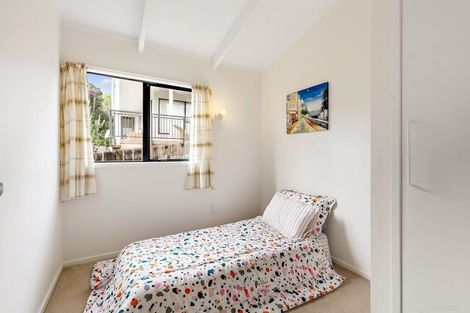 Photo of property in 53a Sheridan Drive, New Lynn, Auckland, 0600