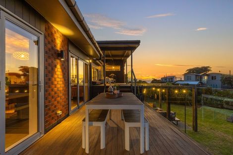 Photo of property in 72 Rosetta Road, Raumati South, Paraparaumu, 5032