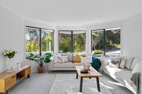 Photo of property in 72 Blue Heron Rise, Stanmore Bay, Whangaparaoa, 0932