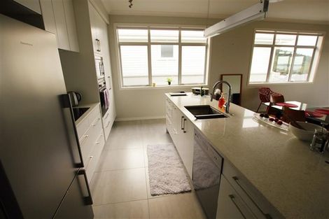 Photo of property in 48 Panorama Heights, Orewa, 0931