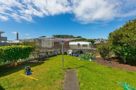 Photo of property in 32d Paritutu Road, Spotswood, New Plymouth, 4310
