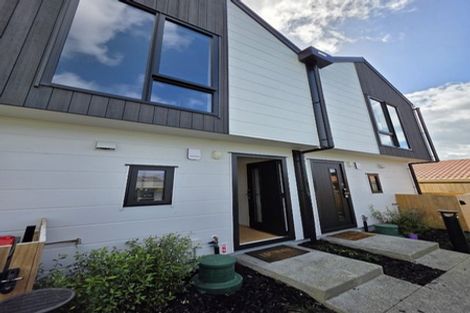 Photo of property in 9/43 Yeovil Road, Te Atatu Peninsula, Auckland, 0610