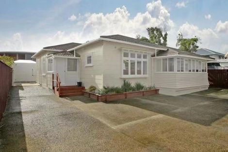 Photo of property in 143 Rongotai Road, Kilbirnie, Wellington, 6022