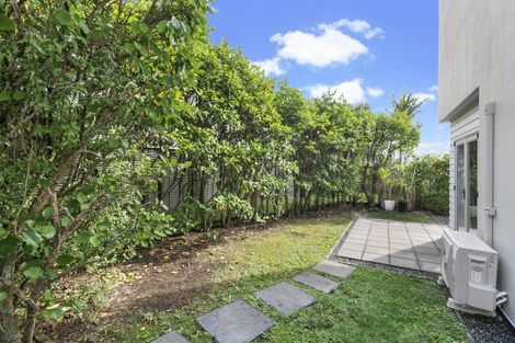 Photo of property in 5/40 Scarlet Oak Drive, Schnapper Rock, Auckland, 0632