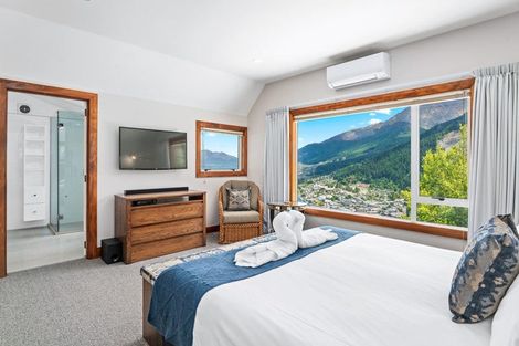 Photo of property in 25b Vancouver Drive, Queenstown, 9300