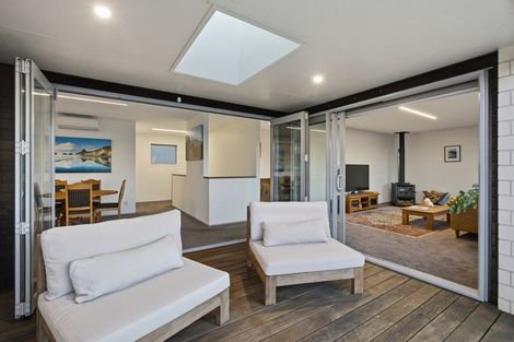 Photo of property in 21 Hine Street, New Plymouth, 4310