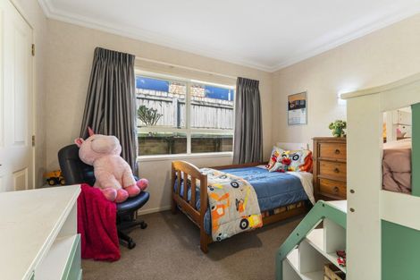 Photo of property in 36 Waterside Drive, Pyes Pa, Tauranga, 3112