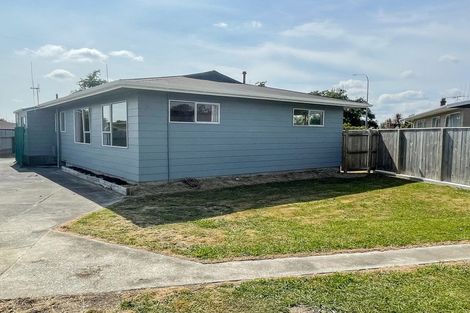 Photo of property in 38 Amberley Avenue, Westbrook, Palmerston North, 4412