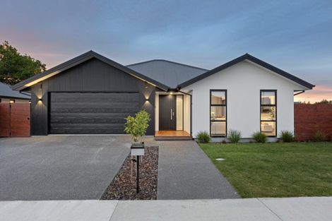 Photo of property in 31 Crossley Avenue, Woodend, 7610