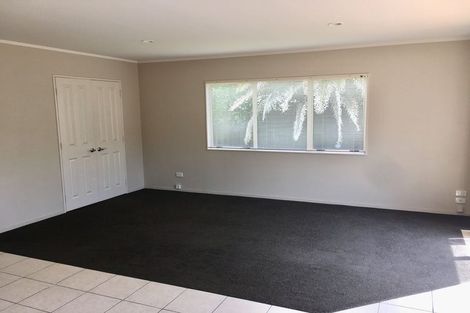 Photo of property in 51 Westerham Drive, Dannemora, Auckland, 2016