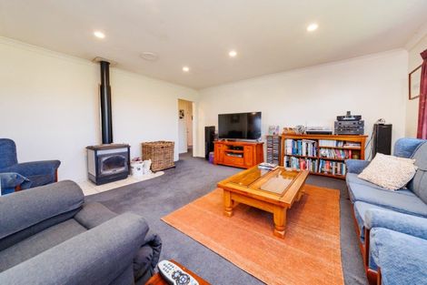 Photo of property in 18 Cummerfield Road, Foxton, 4891