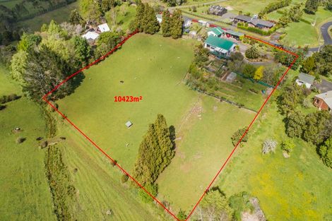 Photo of property in 33 Needham Road, Paerata, Drury, 2578