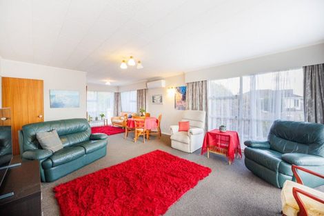 Photo of property in 23 Wallace Place, Hokowhitu, Palmerston North, 4410