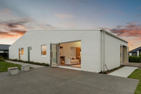 Photo of property in 37 Finstock Way, Rolleston, 7614