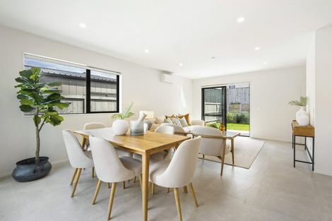 Photo of property in 55 Parkmore Drive, Rosehill, Papakura, 2113