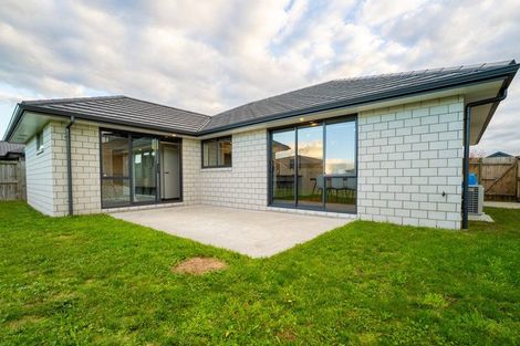 Photo of property in 18 Kimbrae Drive, Rototuna North, Hamilton, 3210