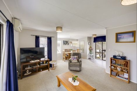 Photo of property in 2/22 Church Road, Taradale, Napier, 4112