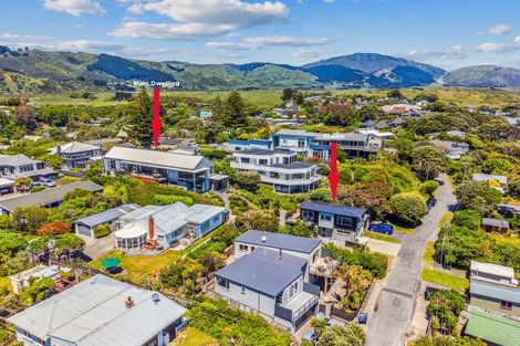 Photo of property in 15 Karekare Road, Raumati South, Paraparaumu, 5032