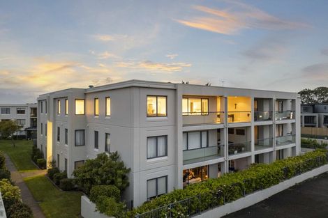 Photo of property in Prestige On Pupuke, 1/73 Anzac Street, Takapuna, Auckland, 0622