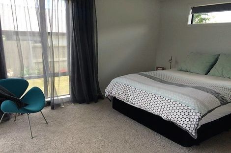 Photo of property in 9 Centre Crescent, Wanaka, 9305