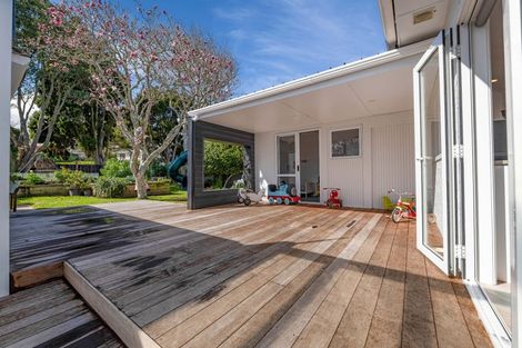 Photo of property in 113 Govett Avenue, Frankleigh Park, New Plymouth, 4310