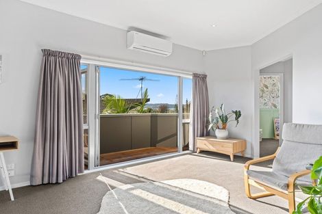 Photo of property in 7a Justin Place, Te Atatu Peninsula, Auckland, 0610