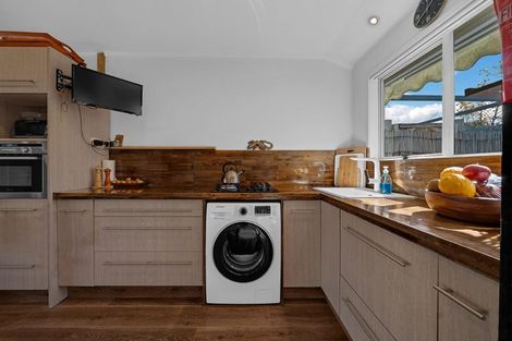 Photo of property in 3/1 Ribblesdale Road, Henderson, Auckland, 0612