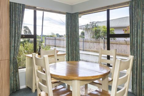 Photo of property in 73 Stuart Street, Holmes Hill, Oamaru, 9401