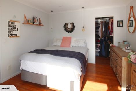 Photo of property in 1/103 Bond Crescent, Forrest Hill, Auckland, 0620