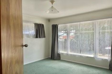 Photo of property in 98 Hillsborough Road, Hillsborough, Auckland, 1042