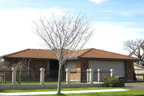 Photo of property in 6 Elder Grove, Whalers Gate, New Plymouth, 4310