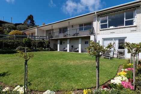 Photo of property in 3a Leo Place, Kawaha Point, Rotorua, 3010