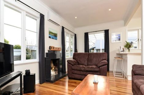 Photo of property in 13 Brocas Avenue, Hillcrest, Hamilton, 3216