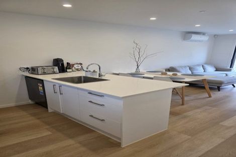 Photo of property in 9/43 Yeovil Road, Te Atatu Peninsula, Auckland, 0610