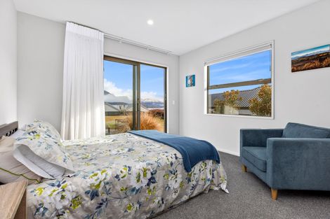 Photo of property in 8 The Heights Avenue, Wanaka, 9305