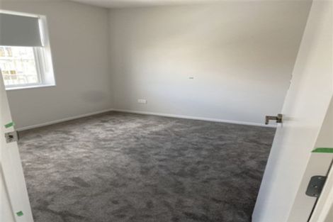 Photo of property in 24 Warbler Crescent, Papakura, 2110