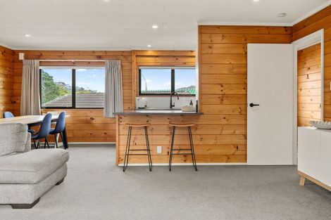 Photo of property in 115 Mark Avenue, Grenada Village, Wellington, 6037