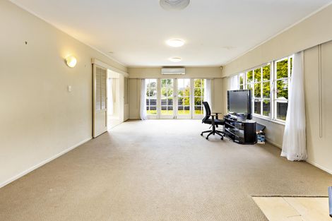 Photo of property in 1 Sunnypark Avenue, Rosehill, Papakura, 2113