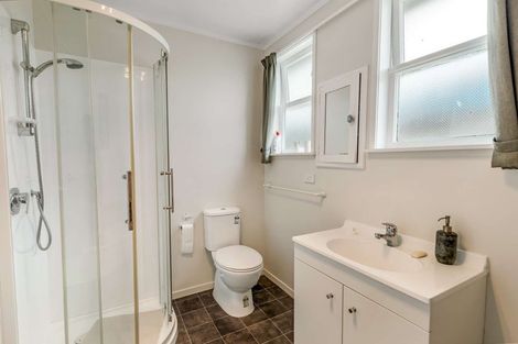 Photo of property in 10 Humphrey Street, Marton, 4710