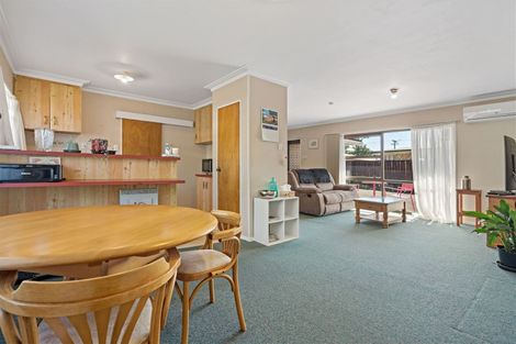 Photo of property in 1/27 Scott Road, Papakura, 2110
