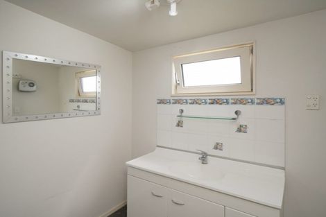 Photo of property in 35 Beauford Place, Parklands, Christchurch, 8083