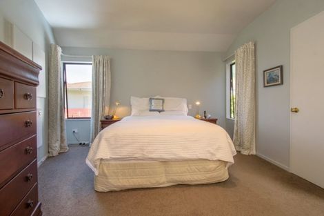 Photo of property in 25 Avalon Crescent, Fernhill, Queenstown, 9300