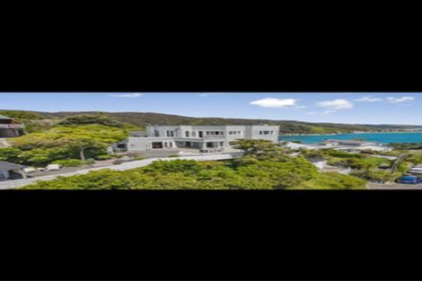 Photo of property in 58 Ferry Road, Days Bay, Lower Hutt, 5013