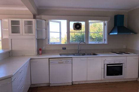 Photo of property in 25 Lake Road, Northcote, Auckland, 0627