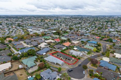 Photo of property in 22 Hollinger Place, Nawton, Hamilton, 3200